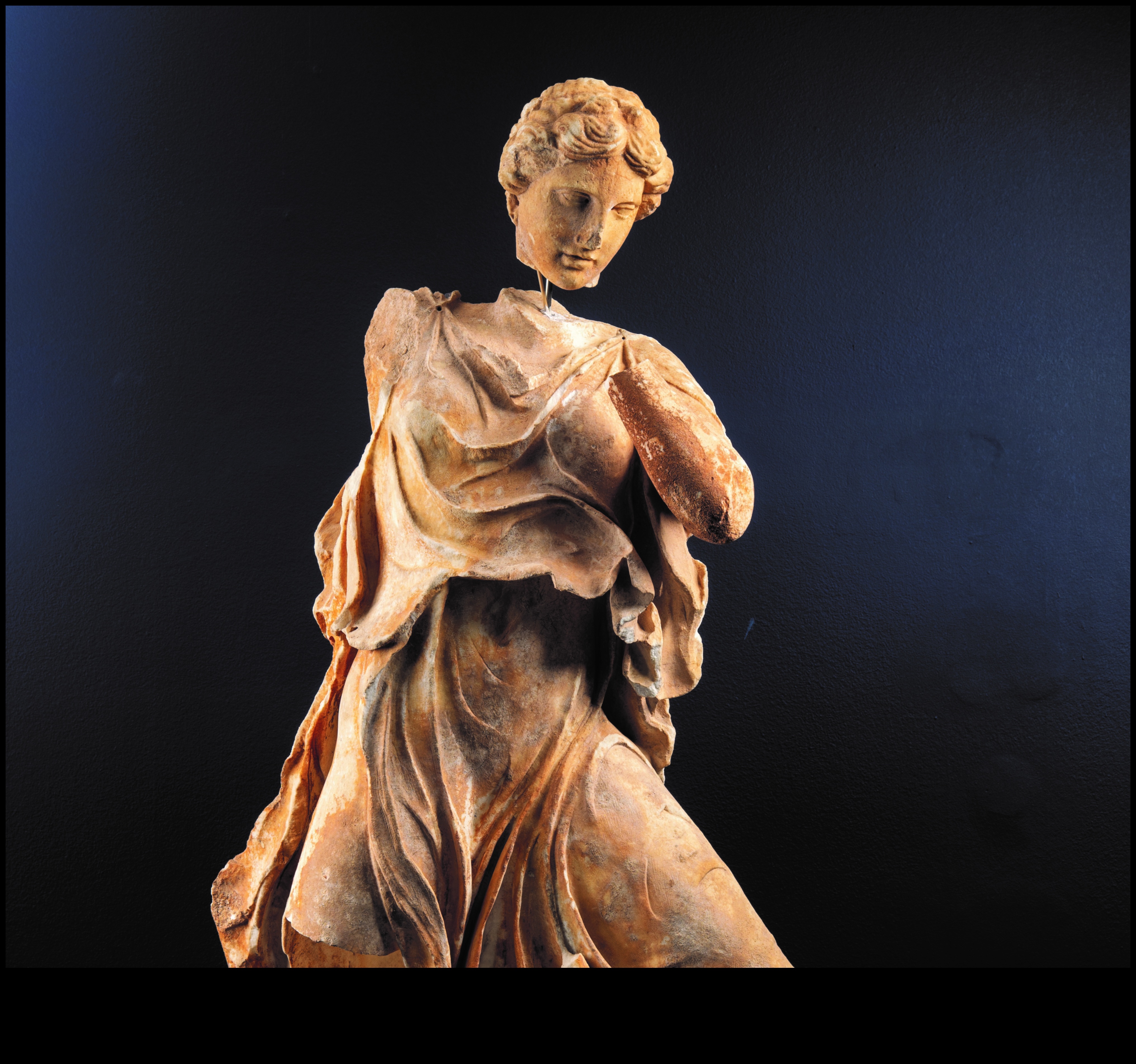 Sculpting Time The Temporal Beauty of Ancient Art 2 Sculpting Time: The Temporal Beauty of Ancient Art