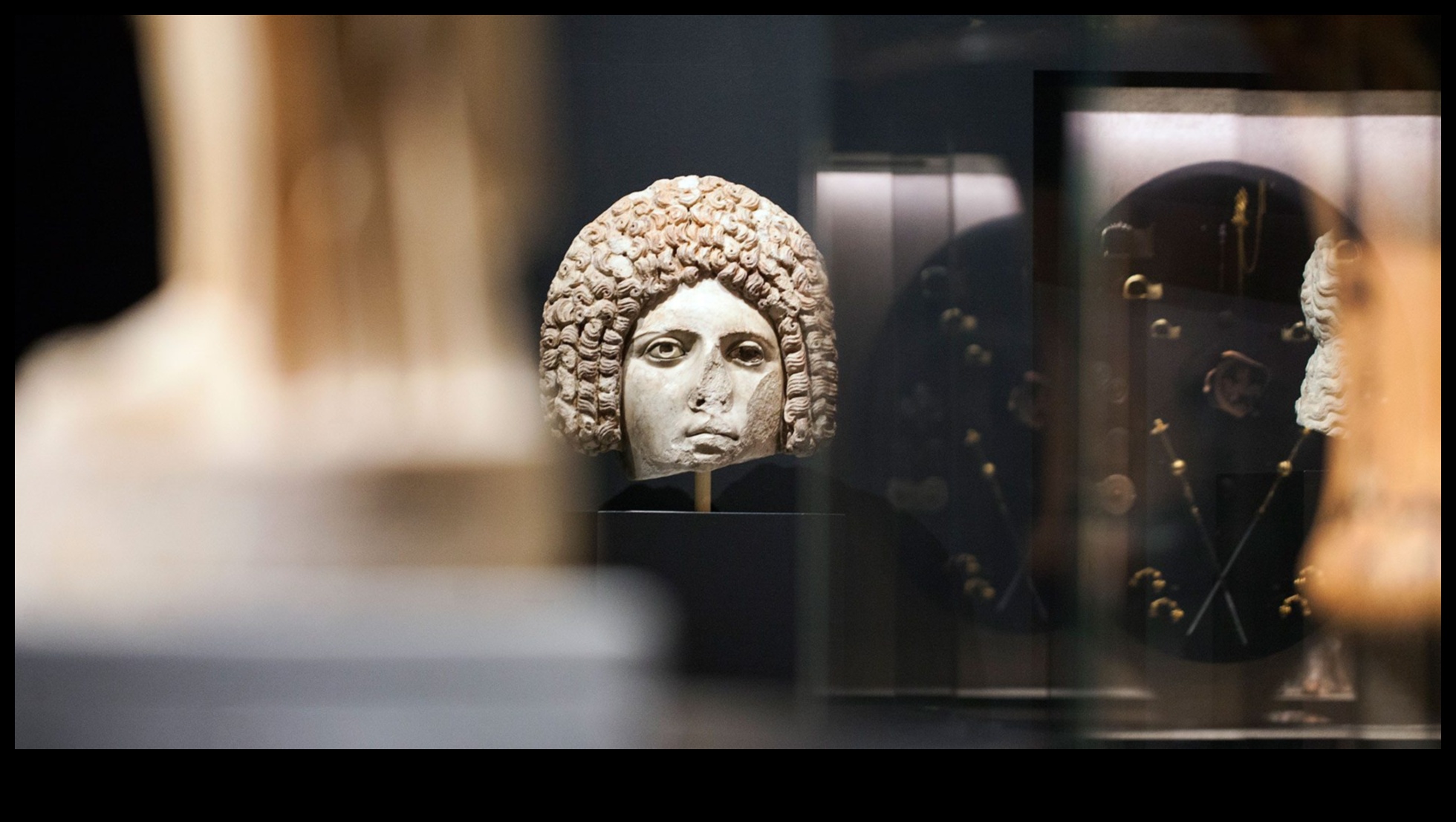 Sculpting Time The Temporal Beauty of Ancient Art 3 Sculpting Time: The Temporal Beauty of Ancient Art