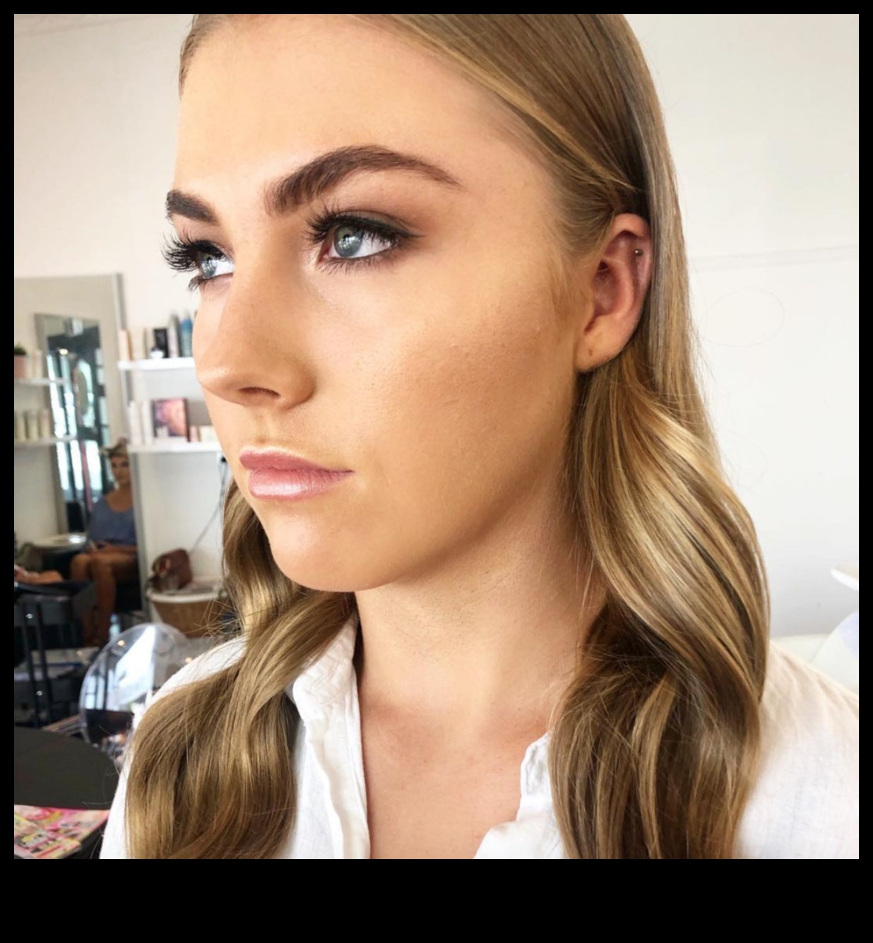 Sculpting with Shadows: Achieving Dimension with Evening Makeup Styles