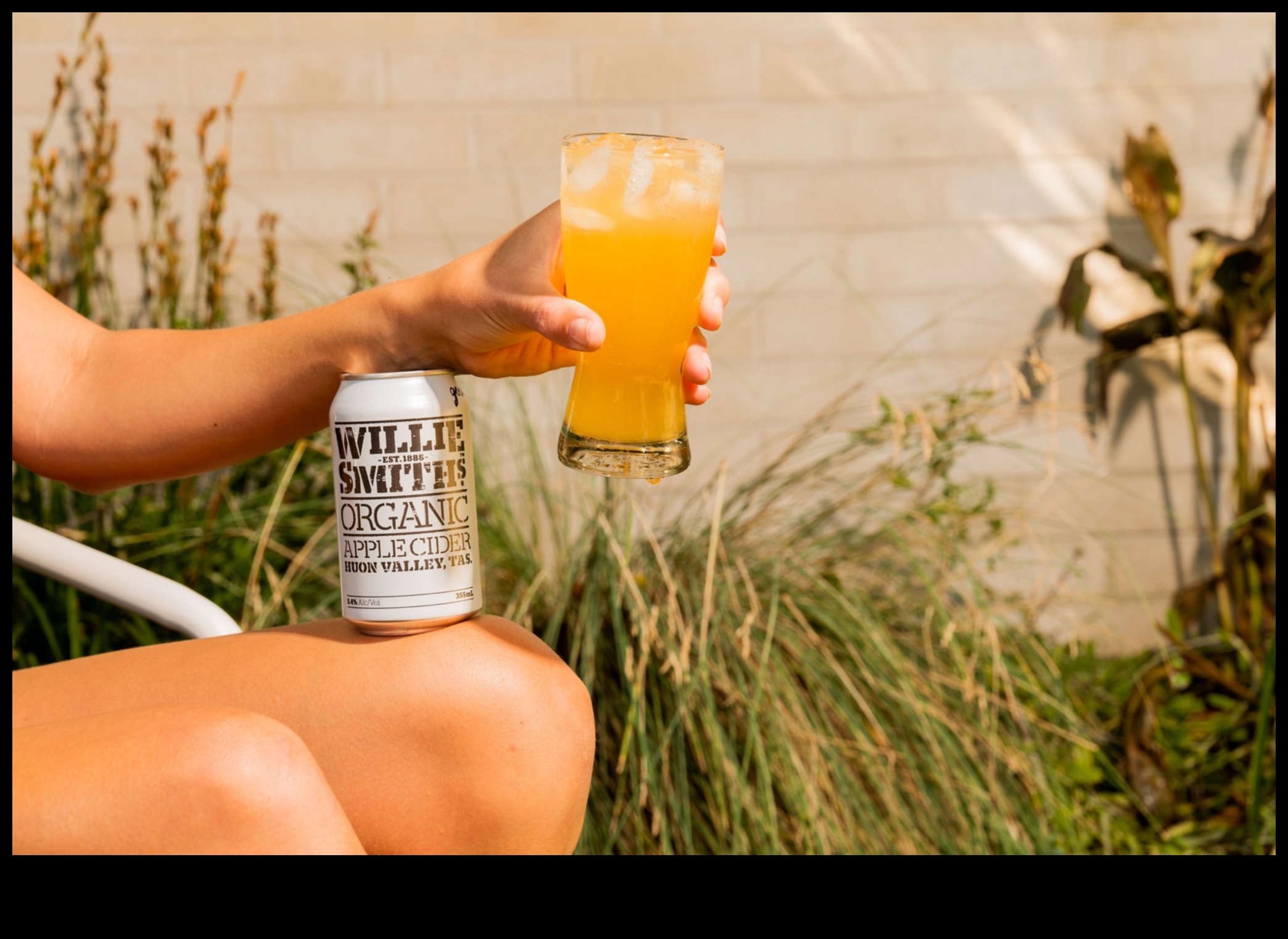 Sip and Share: Creating ACV Drink Experiences with Friends and Family