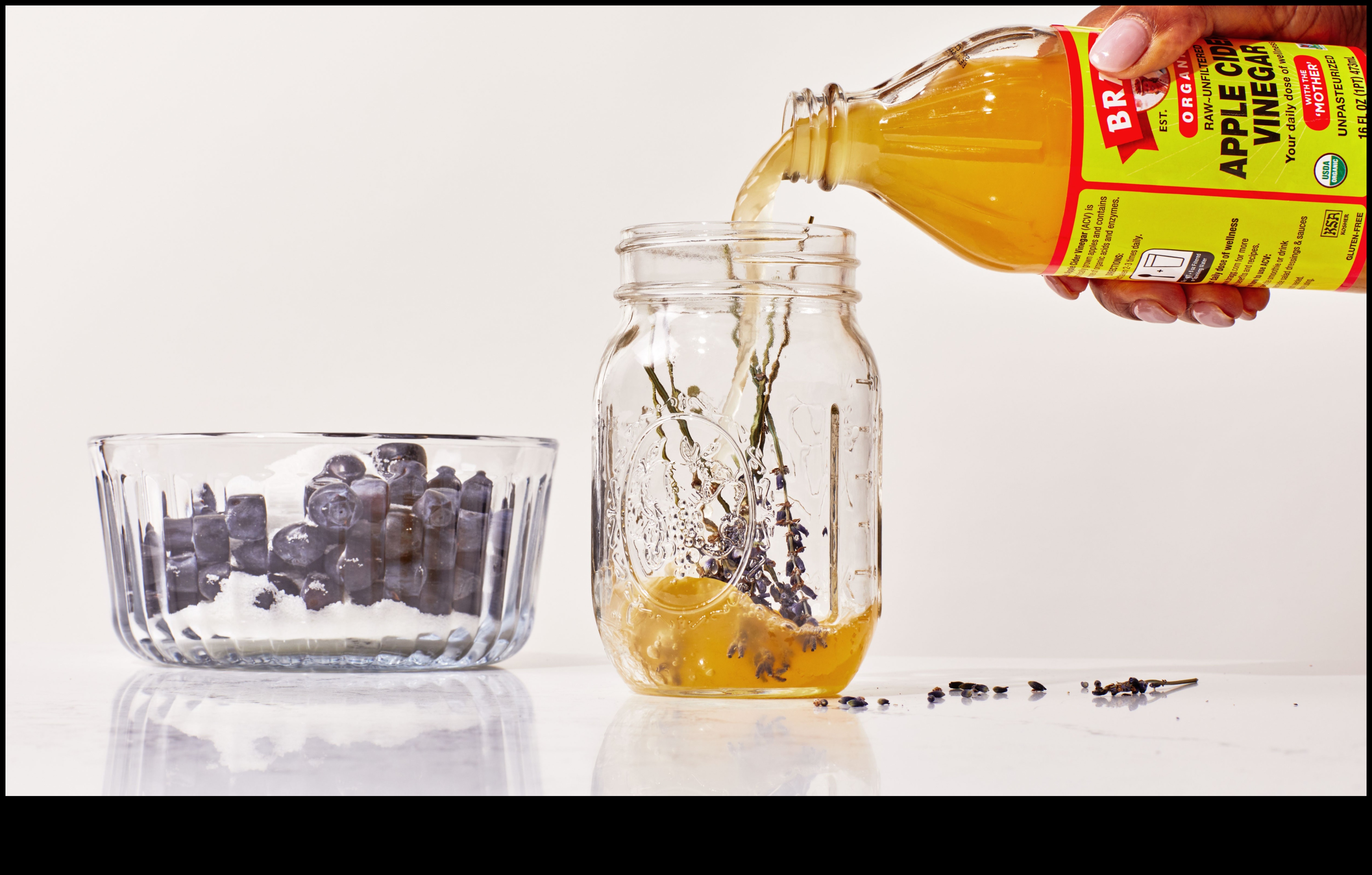 Sip and Share: Creating ACV Drink Experiences with Friends and Family