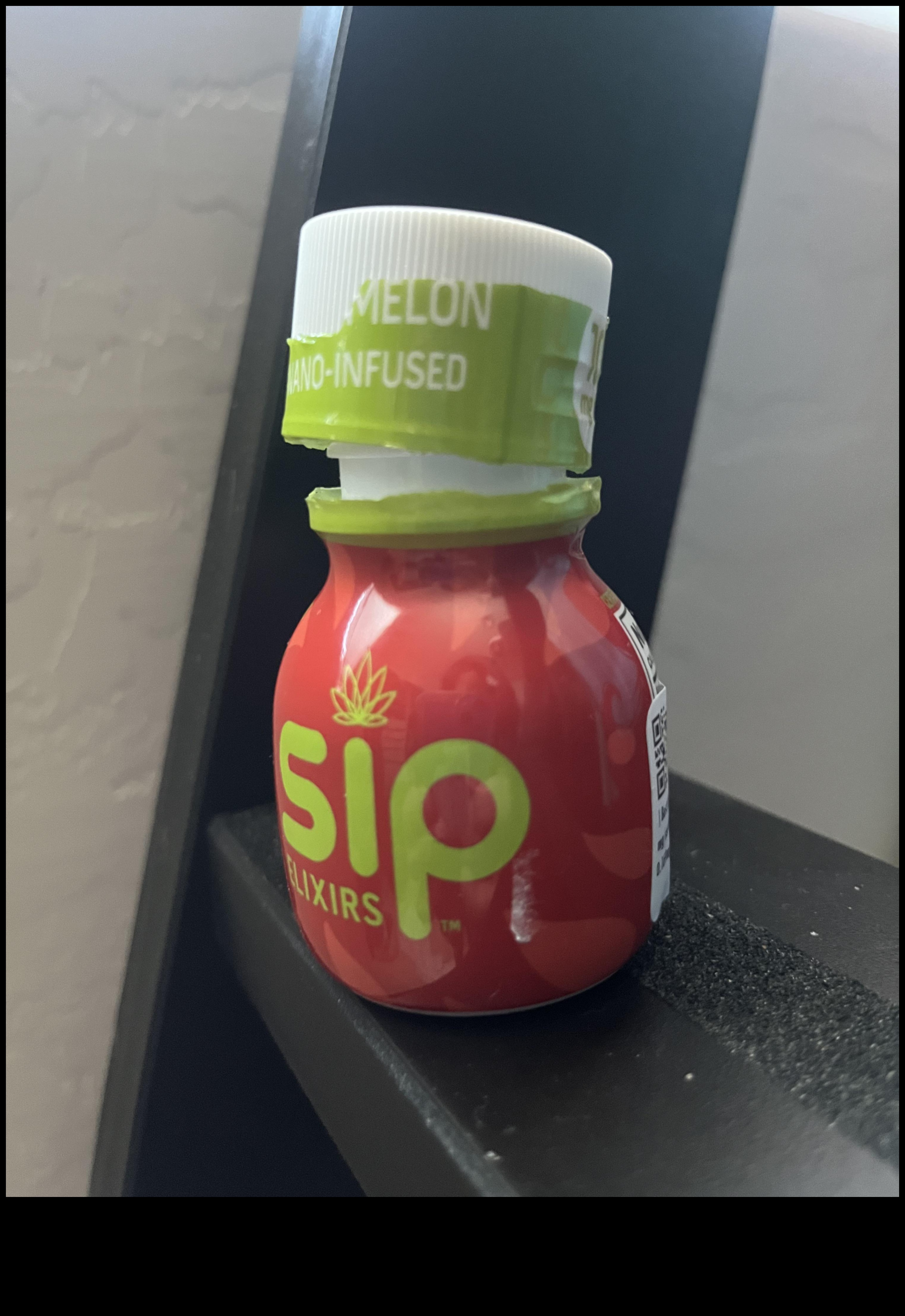 Sip and Thrive: Creating a Healthful Lifestyle with Zesty Elixirs