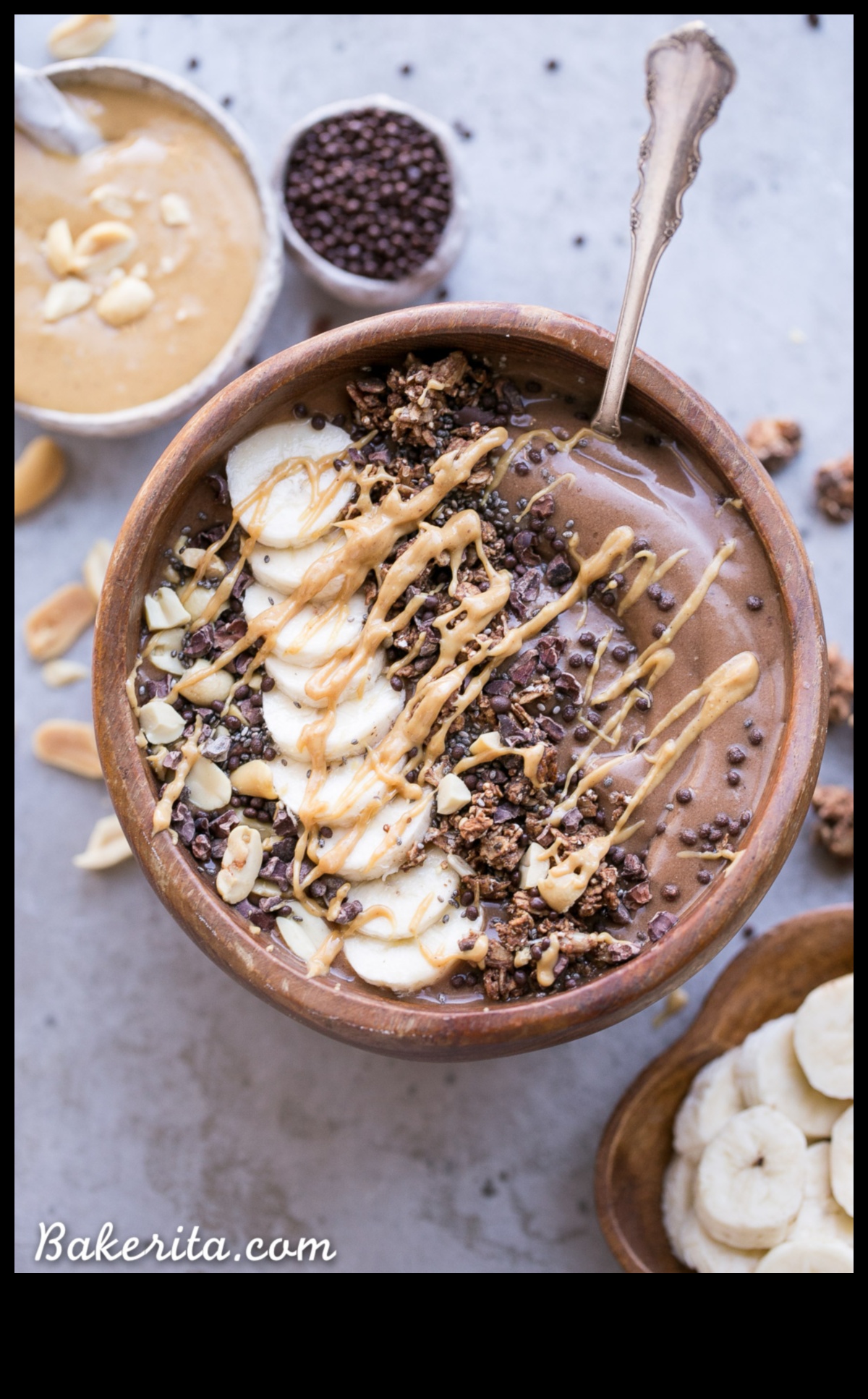 Smoothie Bowls on the Go: Portable and Nutrient-Packed Breakfasts