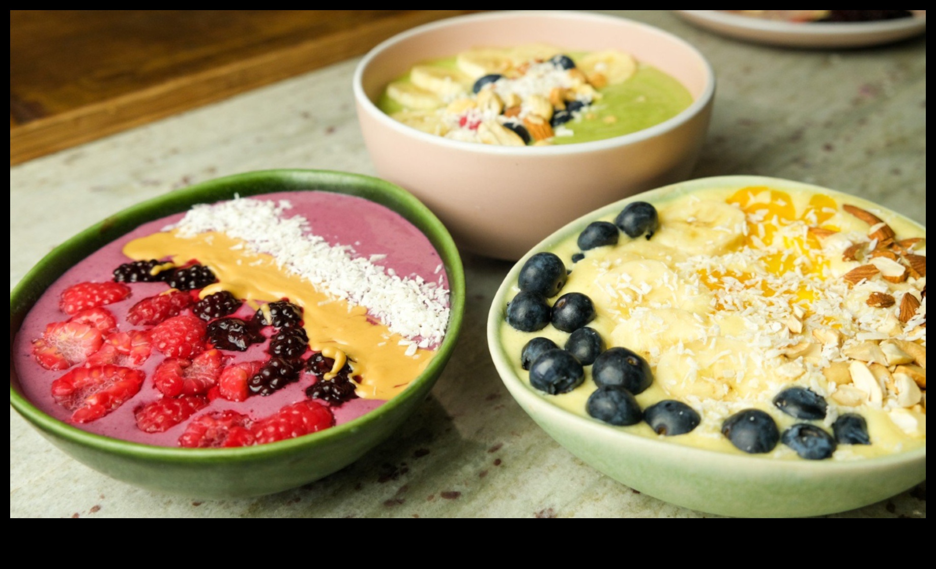 Smoothie Bowls on the Go: Portable and Nutrient-Packed Breakfasts