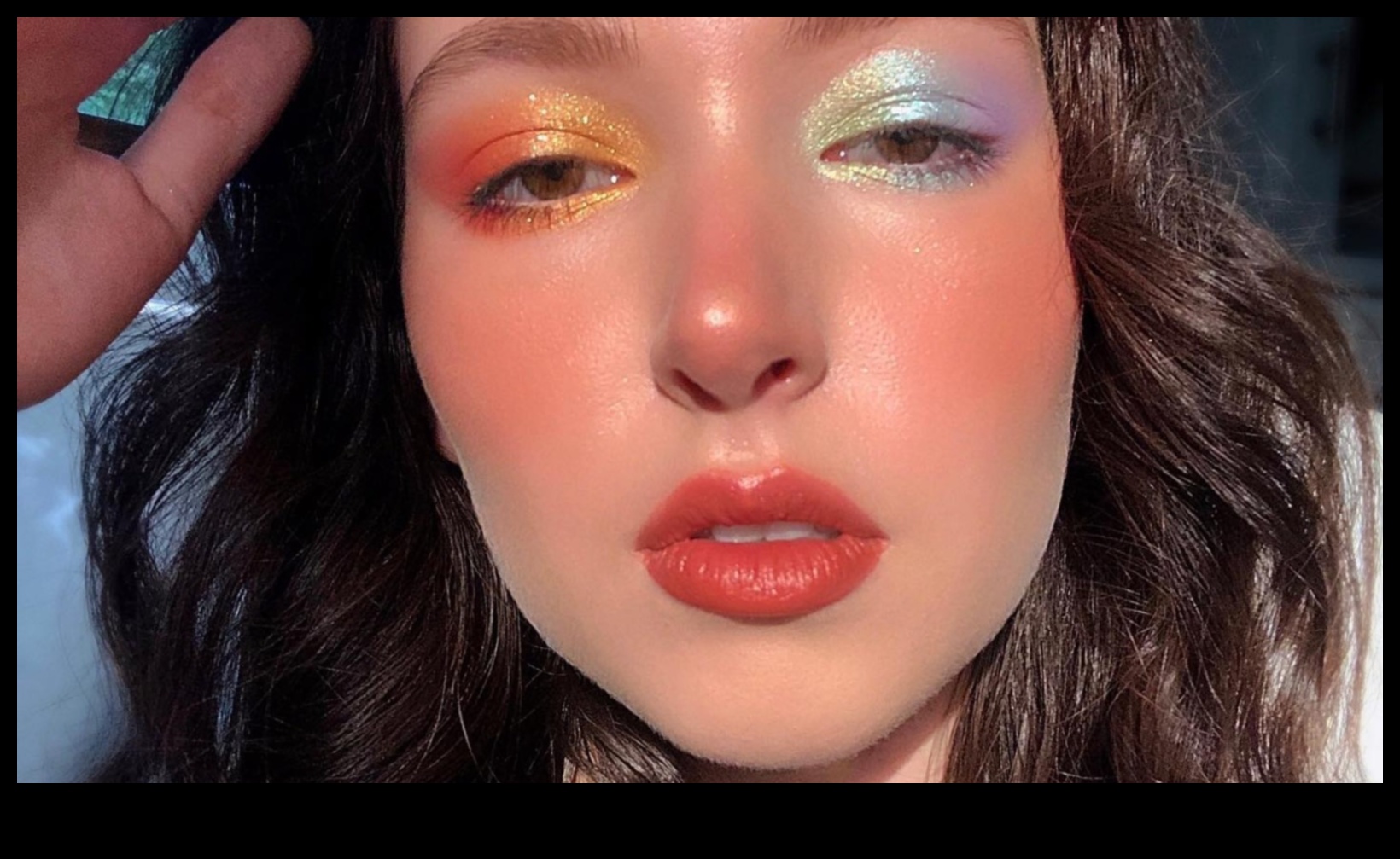 Soft and Ethereal: The Enchantment of Light Hues in Natural Makeup Styles