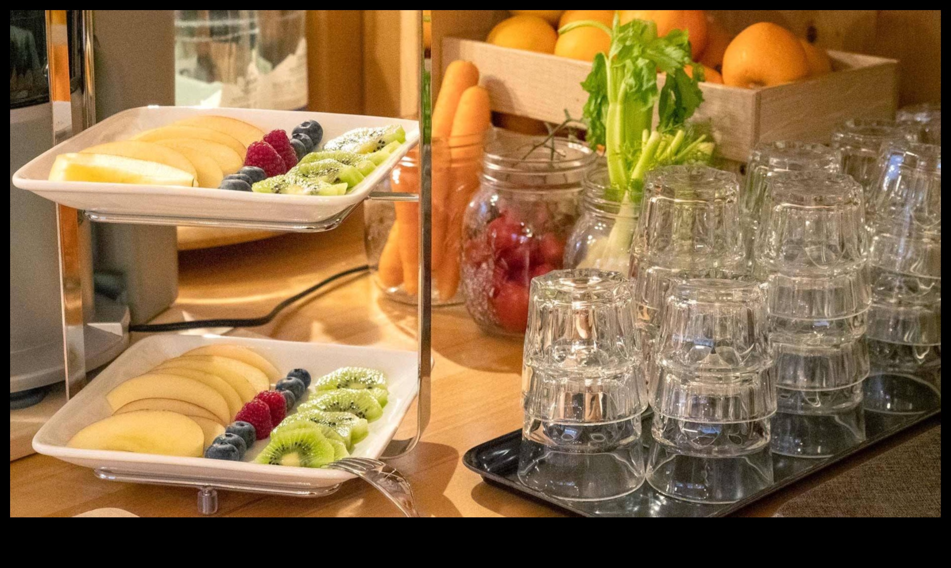 Start Your Day Off Right with a Detoxifying Breakfast Buffet 5 Breakfast Buffet: Cleansing Your System with Detox Juices