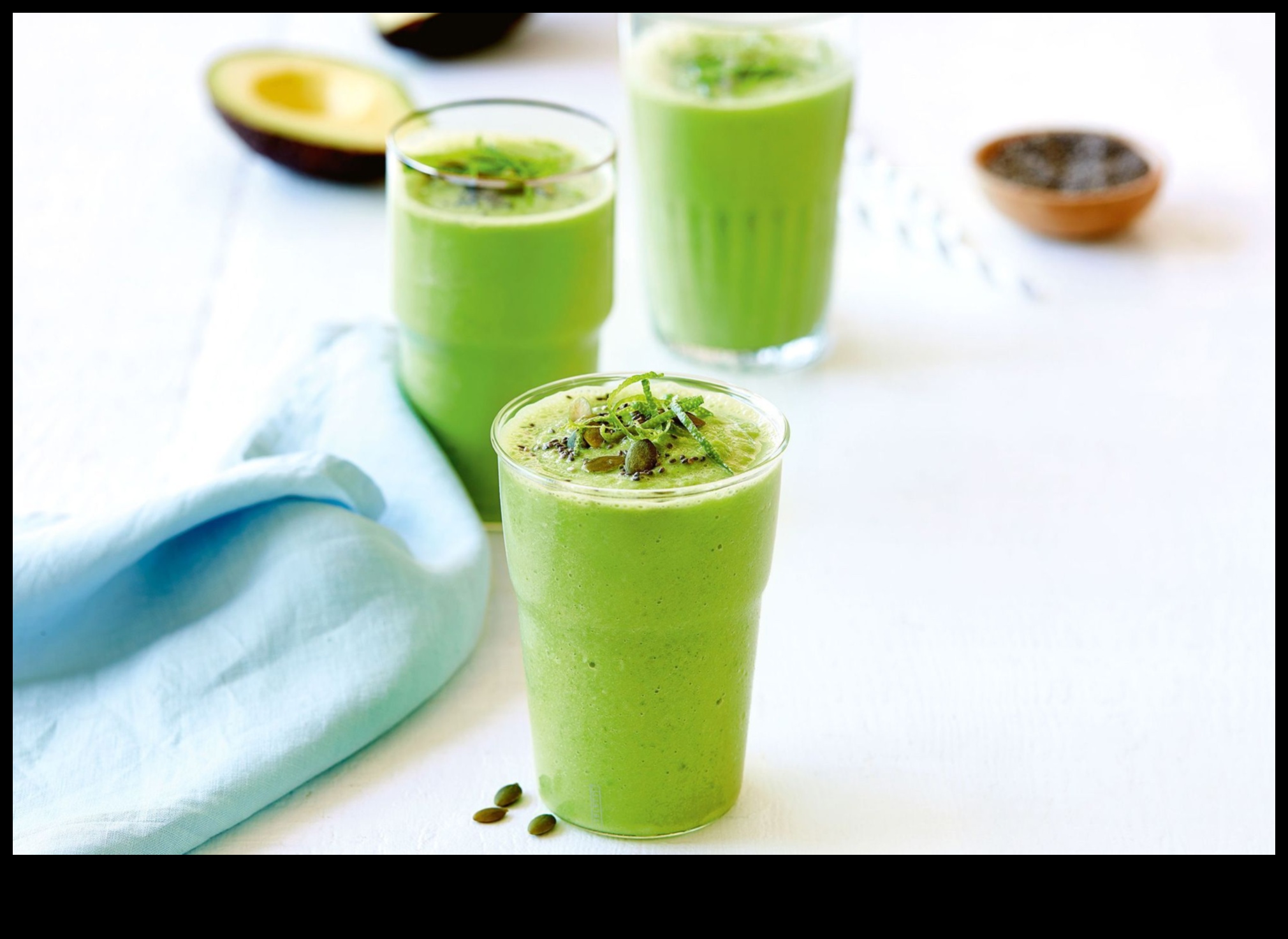 Morning Greens: Kickstarting Your Day with Refreshing Green Smoothies