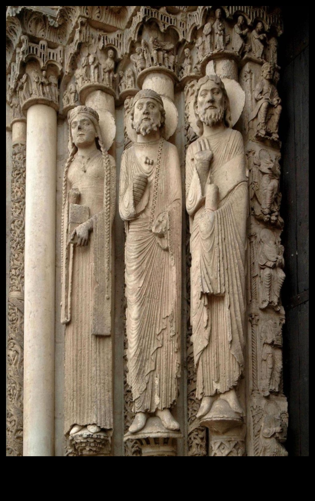 Stones and Stories: The Narrative Artistry of Medieval Sculpture