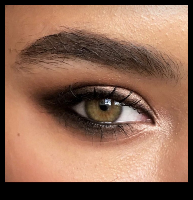 Sultry Smudges A Smoky Eye with Smudged Eyeliner 1