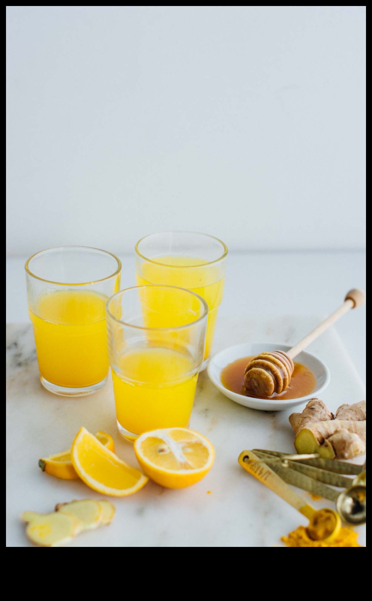 Tart and Tonic The Buzz on Apple Cider Vinegar for Health 4 Tart and Tonic: Elevating Your Wellbeing with Apple Cider Vinegar Sips