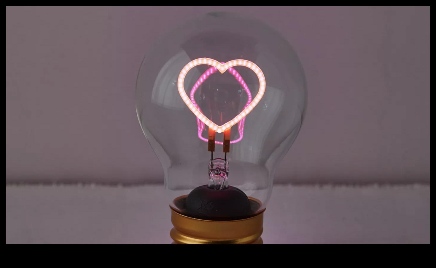 Tech Trailblazer: Cutting-Edge Gift Ideas for a Tech-Savvy Valentine's Day