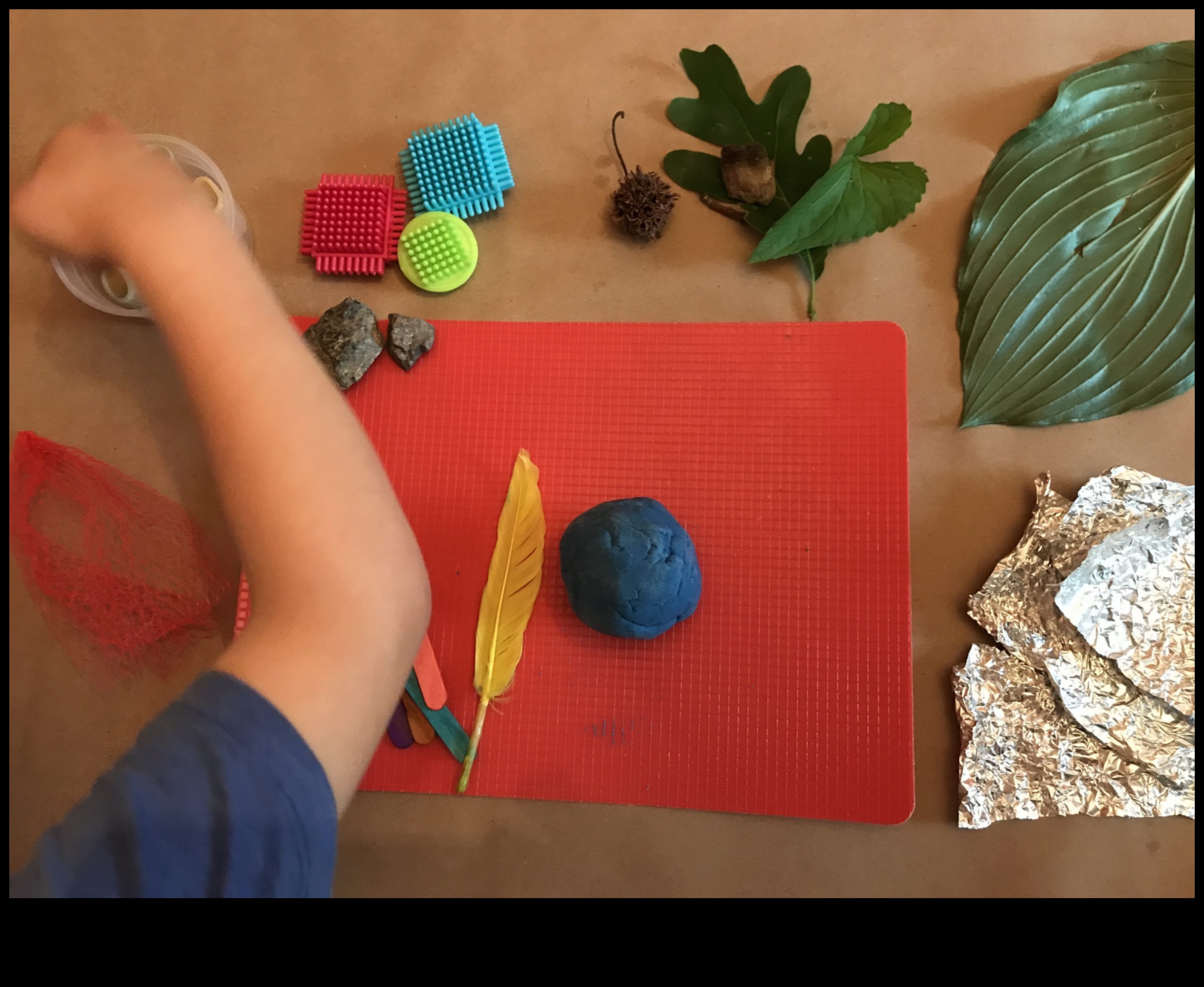 The Art of Glamorous Lids: Playing with Colors and Textures for Impact