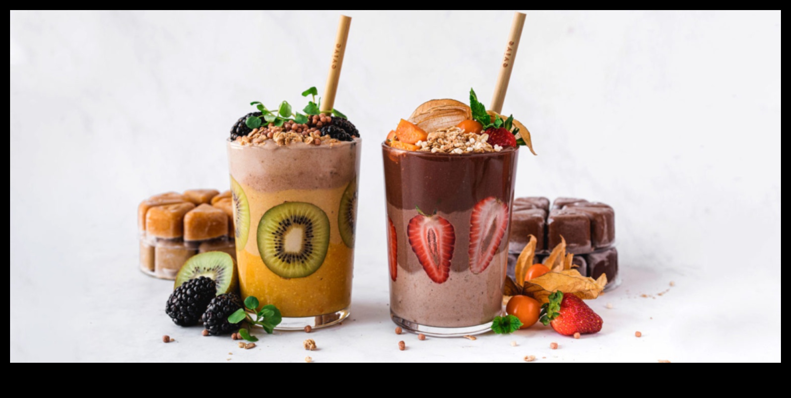 The Art of Layering Create Visually Stunning Fruit Smoothie Parfaits 1 The Art of Layering: Creating Visually Stunning Fruit Smoothie Parfaits