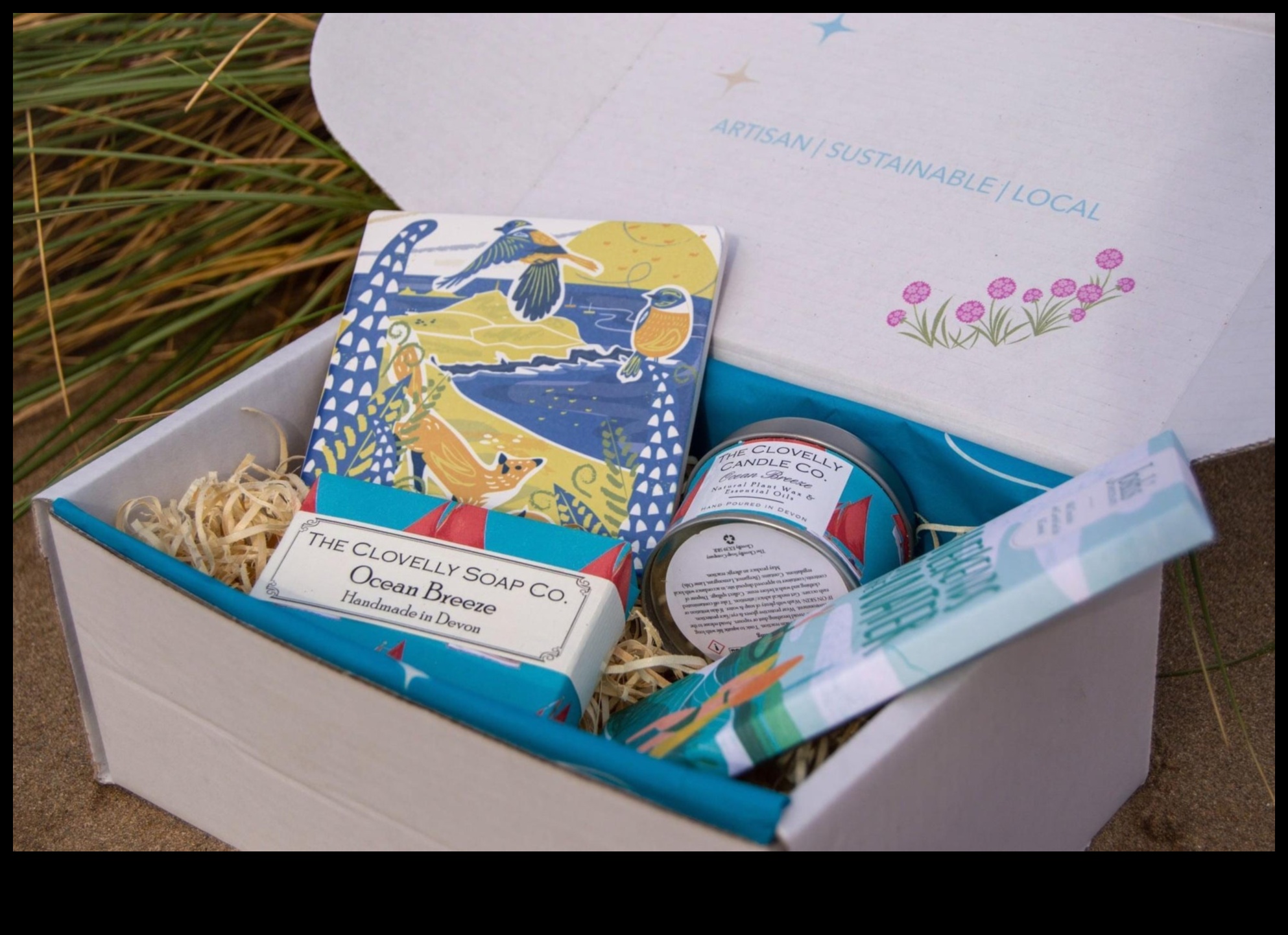 The Coastal Collection: Seaside-inspired Gifts for Beach Lovers