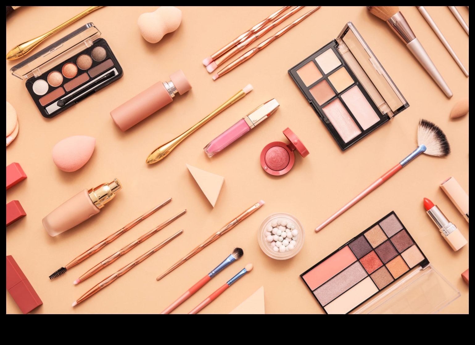 The Evolution of Makeup Tools: From Ancient Traditions to Modern Innovations