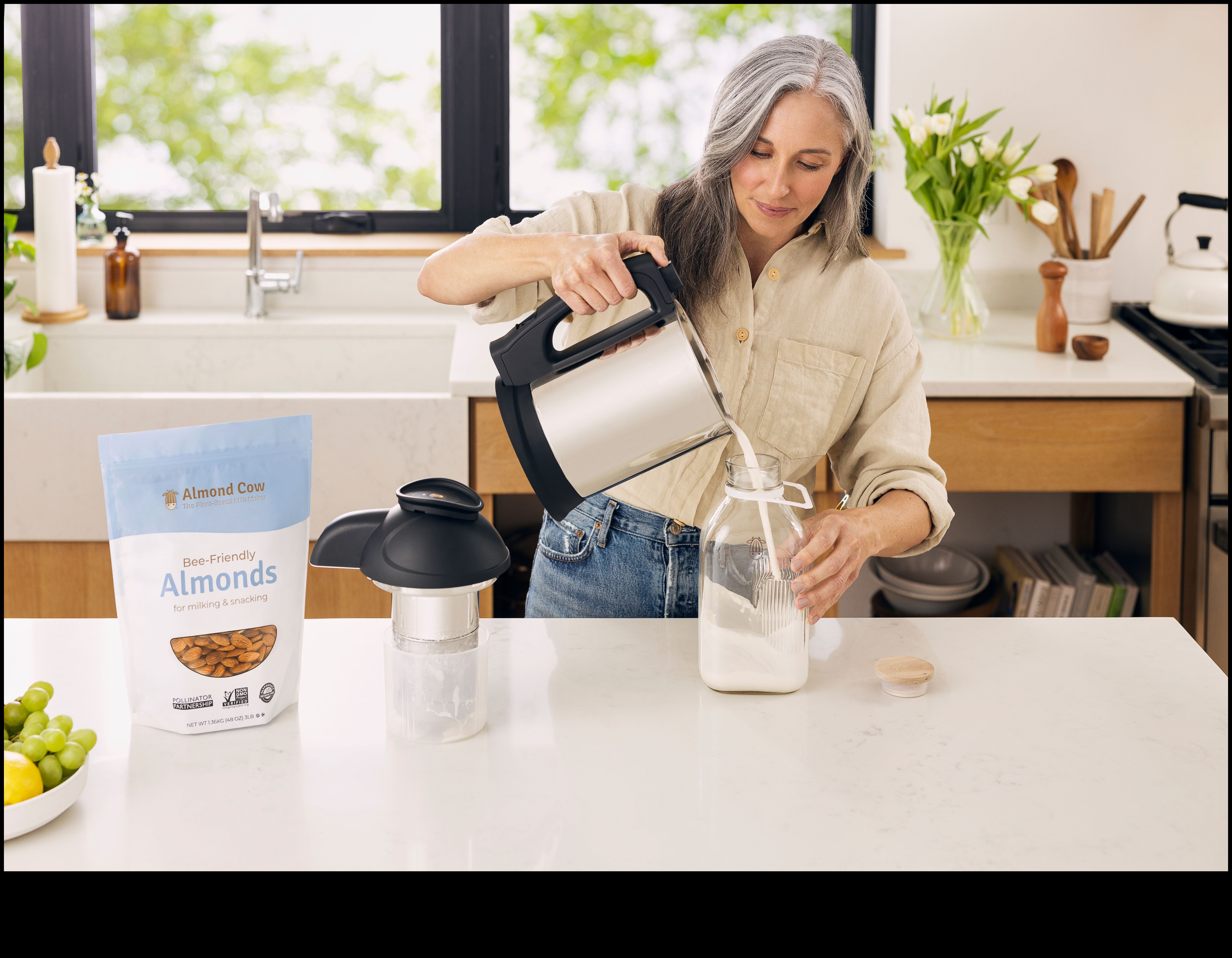 The Ultimate Guide to Almond Milk: Tips and Tricks for a Nutritious Choice