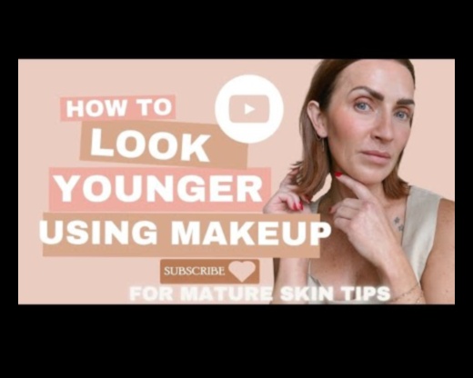Makeup Tools for Mature Skin: Adapting Your Kit for Age-Defying Beauty