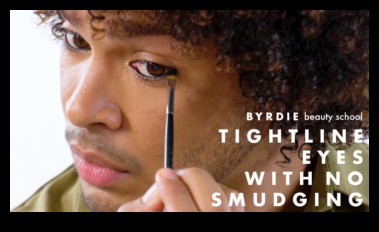 Tightlining Techniques: Enhancing Your Lash Line with Precision