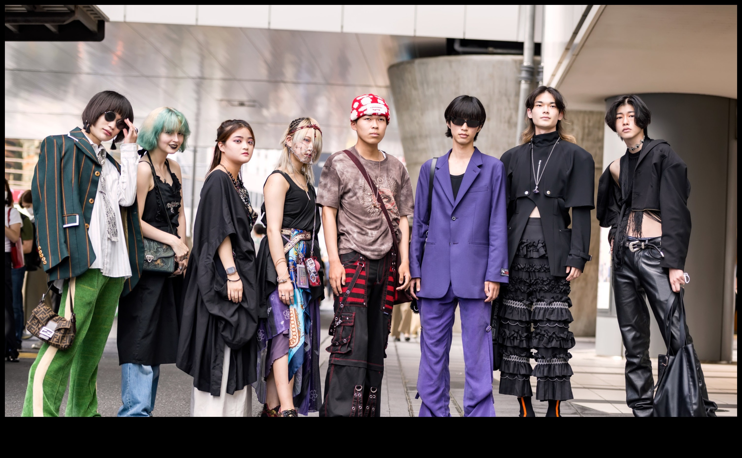 Vogue Visions A Photographic Journey Through the Latest Fashion Trends 3 Vogue Visions: Unveiling Trends Through Photography