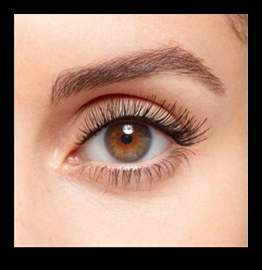 Waterproof Wonders: Defying Tears and Humidity with Long-Wearing Mascara